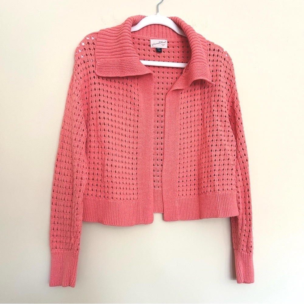 Universal Thread Womenโs Pink Salmon Open-Knit Pointelle Sweater Knit Shrug